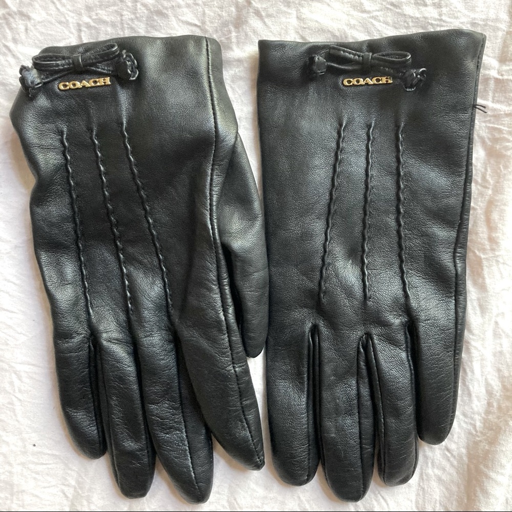 Coach Leather Gloves with Tea Rose Tassel